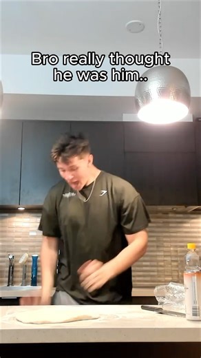 Professional pizza maker