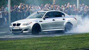 Donuts and burnouts by top performance cars