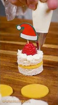 Christmas snacks - Elegant Christmas Appetizer Platter #christmas #christmasdecor #recipeideas