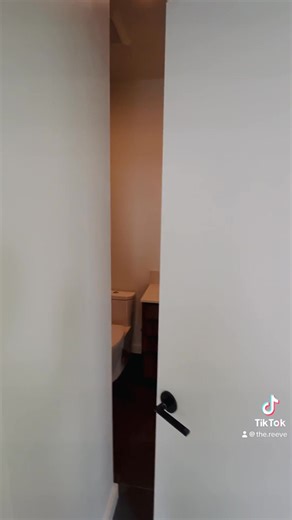 🏡 Dive into luxury living with our B4 floorplan! 😍 Get a sneak peek at this stunning 2X2, 1057 sqft corner apartment on the 5th floor, boasting a spacious living room, open concept layout, and a breathtaking pool view! 💦 Schedule your exclusive virtual tour this Thursday and experience The Reeve difference firsthand! Call us now at 615.800.6255! 📞 #TheReeveLiving #LuxuryLiving #VirtualTour #NewHome #stillintheworks #May1stcomingsoon #nashville #nashvilleapartments #nashvilleliving | The Reev