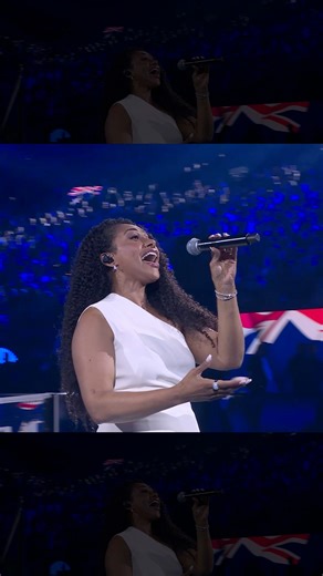 How amazing was Paulini Curuenavuli singing the national anthem at the Men’s Tennis Final last night. Stunning as always. ❤️❤️ Now bring on the 80s anthems - tour starts next month. 👏👏🎉🎤🎸🎹 💍 by Anton Jewellery ❤️ | Tim Campbell