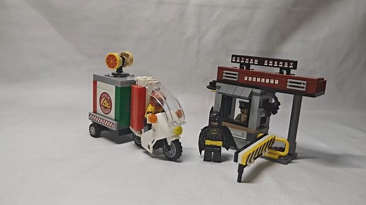 乐高蝙蝠侠大电影70910稻草人的披萨外卖车套装测评