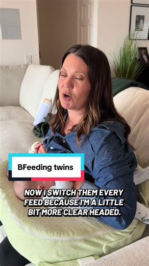 People are always fascinated by breastfeeding twins and honestly, it really is incredible. But behind the scenes it also comes with its own set of challenges. What once felt overwhelming has slowly become second nature. Most days I feed them at the same time because, well… twin mom life doesn’t leave much extra time. But on slower weekends or moments when we’re not rushing around, I try to feed them separately so I can soak up that quiet, one-on-one time with each of them. I’ve learned there’s n