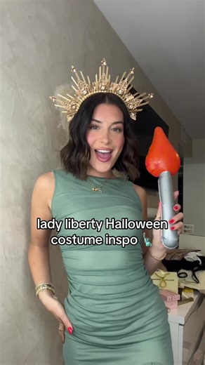 How cute is this idea?! #ladyliberty #costume #statueofliberty #newyork #USA #nyc #halloween #dressup #costumeidea