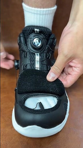 These Smart Lock Shoes Tighten Themselves 😳👟 | Viral Shoe Trend 2026