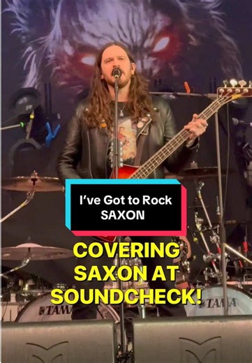 Rocking at Soundcheck in Wiesbaden