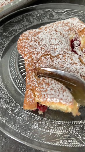Ribiselkuchen mit Topfen - Rezept für leckeren Blechkuchen