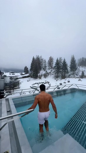 Winter Wonderland: Heated Outdoor Pool Experience