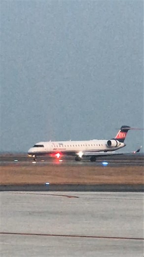 【大分ハローキティ空港】IBEX エアラインズ 65便 ボンバルディア CRJ-700 ランディング (2026/3/19) #大分空港 #空港 #IBEX #CRJ700 #shorts