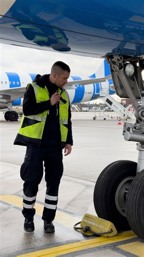 PART 1 | day in the life of an aircraft mechanic 👨‍🔧 #condortechnik