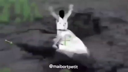 🚨 Tripulaciones aéreas de la United States Coast Guard (Estación Aérea Borinquen) y de la Policía de Puerto Rico (FURA) rescataron a 3 agentes federales y otras 2 personas durante una operación de búsqueda y rescate por 2 embarcaciones volcadas frente a “Isla de Cabras”, en Toa Baja, Puerto Rico, el martes. Las 5 personas rescatadas estaban en condición estable