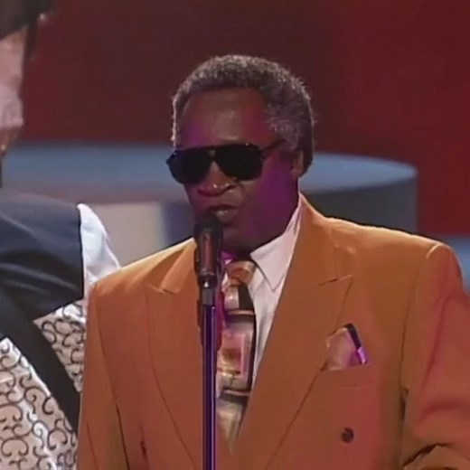 🇺🇸 Bobby Lewis - Tossin' and Turnin' | L'oeil musical