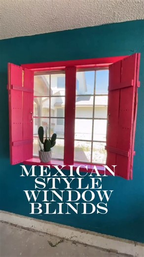 Throwback to when I made my Mexican-inspired window blinds out of pallet wood and painted them bright pink! I’ve always loved how homes in many parts of Mexico are painted in vibrant, joyful colors — from hot pinks and sunny yellows to deep turquoise and orange. Each color tells a story, bringing warmth, culture, and personality to every corner. I wanted to bring that same energy into my home — a little piece of Mexico that makes me smile every time I see it. Have you ever seen those colorful ho