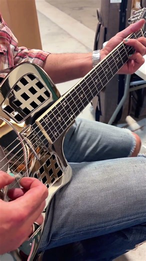 Do you see yourself with a Royall Resonator? #resonatorguitar