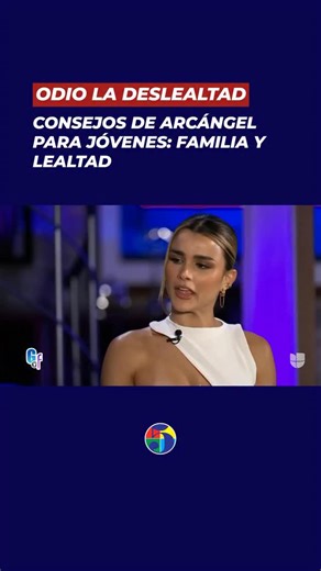 Telemicro on Instagram: "En una reciente entrevista, el cantante Arcángel reflexiona sobre su trayectoria musical de dos décadas, destacando que no se arrepiente de los errores cometidos, ya que estos han contribuido a su crecimiento personal y profesional, transformándolo en el hombre que es hoy. #Telemicro"