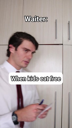 When kids eat free, dad always tries his luck😆. #fyp #relatable #dad #restaurant #kidseatfree #waiter