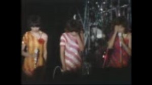 突然の引退発表・引退会見　－　キャンディーズ