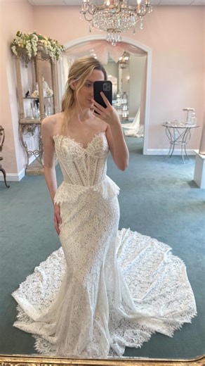 new arrival🕊️ This fully lace wedding dress is the perfect combo of romance and boho. Pair it with a cowgirl hat and boots for a country wedding, or a mantilla veil for European nuptials🥂 #2026bride #2027bride #weddingdressshopping #georgiawedding #bridalboutique #laceweddingdress | Elegant Bridals