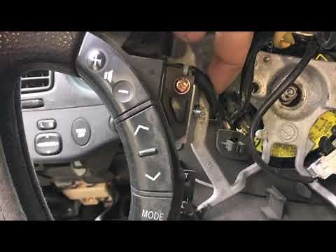 2006 Toyota Tundra- How to Remove Driver Airbag