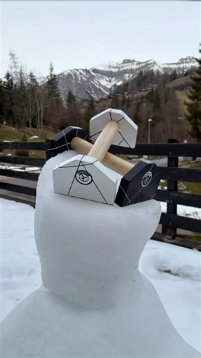 Snowy Cali Crew ❄️🎅 calicrew.store