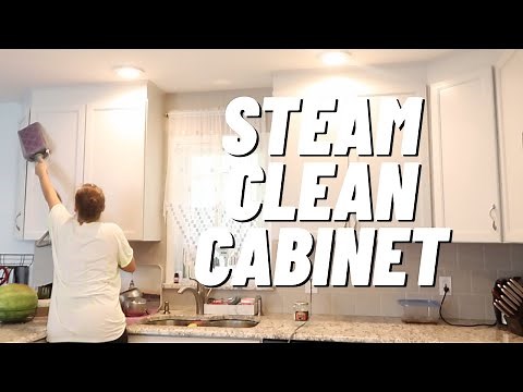 HOW TO CLEAN KITCHEN CABINETS IN 6 MINUTES // FAST & EFFECTIVE CLEANING