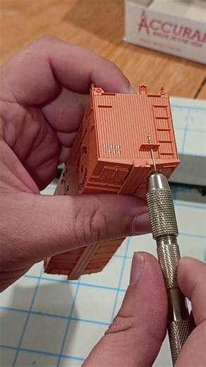 Assembling the Hyacinth Models Denver & Salt Lake Refrigerator Kit Part 3 #modeltrains #hoscale