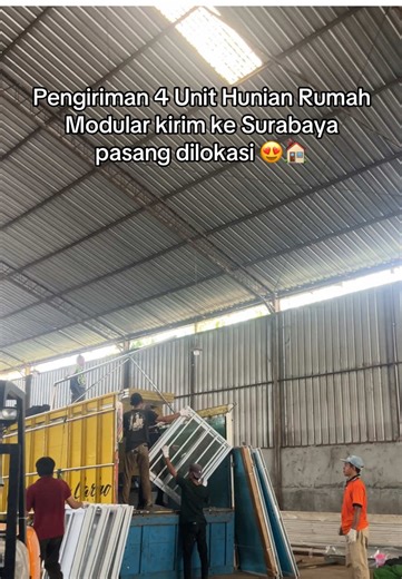 Pengiriman 4 Unit Hunian Rumah Modular kirim ke Surabaya pasang dilokasi 😍🏠 #rumahmodular #hunianmodular #modularhouse #rumahmodern #containerhouse