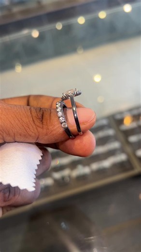 How to Clean Tarnished Silver Ring Safely