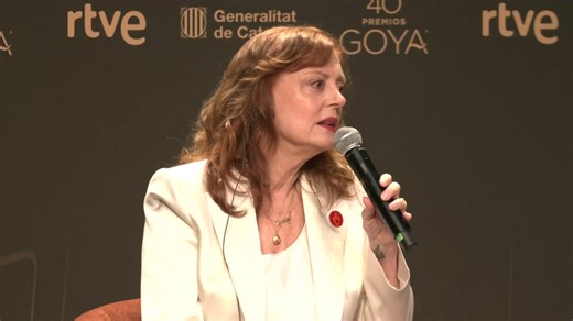 Actress Susan Sarandon speaks ahead of the Spanish Film Academy’s Goya Awards ceremony in Barcelona. The Oscar-winning actress will receive the International Goya award in recognition of her career. #goyaawards #susansarandon #spain #barcelona #entertainment #spanishfilmacademy #live #Reuters #News Keep up with the latest news from around the world: https://www.reuters.com/ | Reuters