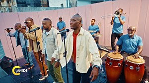 Magic System a partagé en exclusivité, sur le plateau de #CMIDI, leur single intitulé « L’argent propre » 👉 Retrouvez l'intégralité de l'émission sur RTIplay.ci #RTIOfficiel #RTIDigital #RTI1 #CMidi #MagicSystem | C'midi