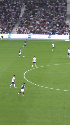 683K views · 10K reactions |  A fine ball over the top from Marco Verratti to Leo Messi, who does well to tee up Kylian Mbappé to score with a fine finish! ⚽ | PSG - Paris Saint-Germain | Facebook