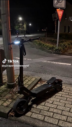 Exploring the Kukirin Electric Scooter