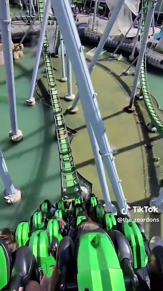 What A Ride 🙌🙌 #hulk #rollercoaster #thrillride #universalstudios