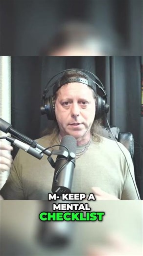 Live Performance Chaos: On-Stage Mishaps & Audience Reactions #shorts