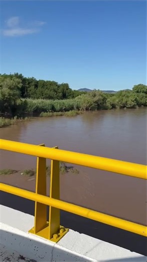 Río Conchos en Valle Zaragoza, antes de llegar a la presa La Boquilla
