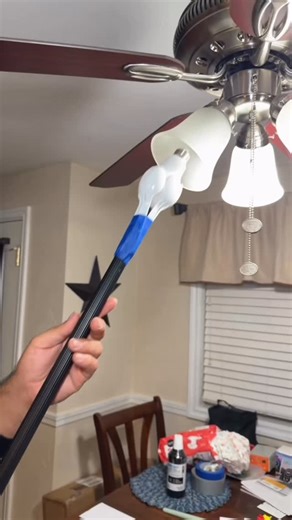 Luis Humberto Flores on Instagram: "Home hack.#lights #easy #hack #fblifestyle #tipsandtricks"