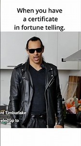 Hot Alien chick's 👽 on Mars. #comedy #funny #funnyvideo #terminator