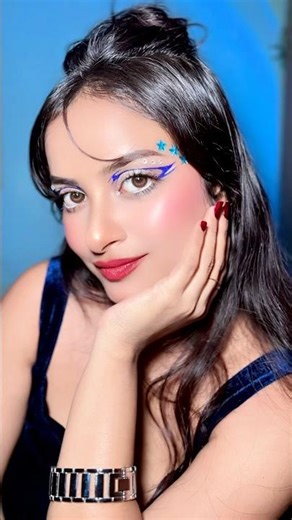 Blue liner + stars = obsessed 💙✨ #softglamlook #makeupartist #graphiceyeliner #makeuptips #shorts