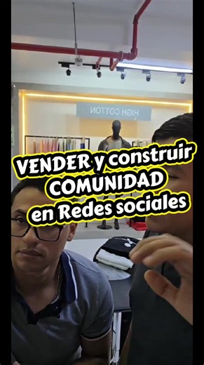 🔥 Vender y construir comunidad en redes sociales — así se hace. Te comparto el ejemplo de un emprendedor que durante el día vende, pero de noche le dedica 1 a 2 horas a escuchar a su gente, responder dudas y conectar de verdad con sus clientes. Porque entiende que no solo les vende un producto, sino que les brinda una solución. Eso es formar comunidad en redes sociales. 💡 📌 Extracto de mi charla con Renzo de Intepa. #Comunidad #Emprendimiento #RedesSociales #tiktoklive #livehighlights