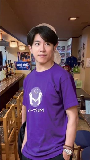 月曜から夜更かしになで肩すぎる店主で出演した際に村上信五さんが俺も若干なで肩なんよねって仰ってたのでなで肩対決！#月曜から夜更かし #村上信五 #なで肩 #とり万