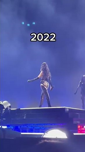 Dua Lipa recreates her Meme Dance #shorts #dualipa #memes