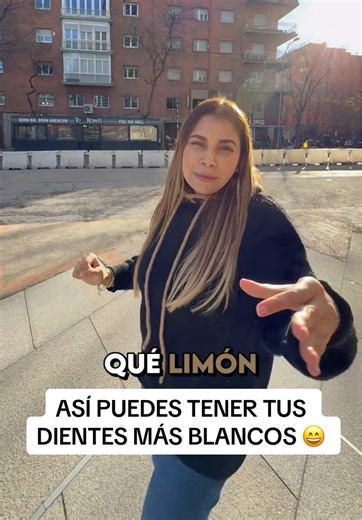 En consulta vemos todos los días personas con los dientes sensibles por hacer inventos para blanquear. 😅 Y blanquear bien no debería doler, ni mucho menos sentirse raro. Y sí existen productos hechos para eso, como lo son @Somos Alma_ 💬 Comenta ALMA y te contamos que sí te sirve. #odontologiaestetica #sonrisa #diseñodesonrisa #cremadental