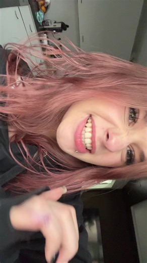 Filmy użytkownika merka🐣 (@merganinn) z muzyką original sound - ★ 𝚃’𝙽’𝙰 ★