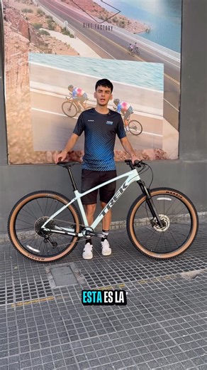 Fusion Bikes on Instagram: "•TREK MARLIN 7• El modelo tope de gama en la familia Marlin… Es una bicicleta preparada para todas tus rodadas! ✅ Cuadro de aluminio Alpha Silver ✅ Shifter y Plato palanca SRAM Sx ✅ Pata de cambio SRAM Nx🔥 ✅ Horquilla RockShox Judy (aire) ✅ Frenos Shimano Mt200 ✅ Llantas Bontrager Tubeless Ready ✅ Cubiertas Maxxis Rekon 🖥️ www.fusionbikes.com.ar 💳 12 Cuotas sin interés 🚚 Envío gratis"