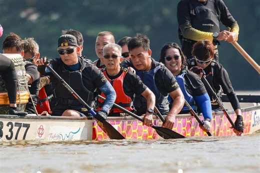 Visually impaired S’pore dragon boater makes waves with his Dragon Warriors team