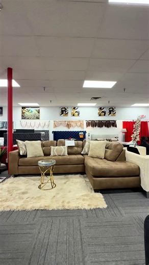 This modern sectional with accent pillows blends perfectly into a neutral home 🛋️🤍✨ Clean lines, cozy comfort, and soft tones — designed to elevate your space with effortless style. 📍 8645 Preston Hwy, Louisville KY 40219 ☎️ 502-398-5425 💳 Just $10 down | 90 days no interest 🚚 Next-day delivery or same-day pickup #modernhome #sectional #neutraldecor