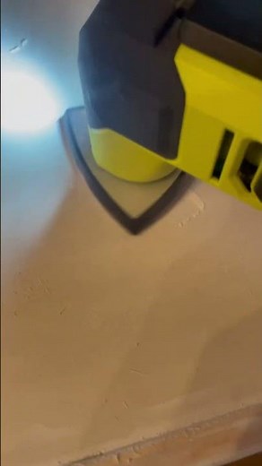 USING A RYOBI CORDLESS OSCILLATING TOOL WITH MOUSE SANDER ATTACHMENT