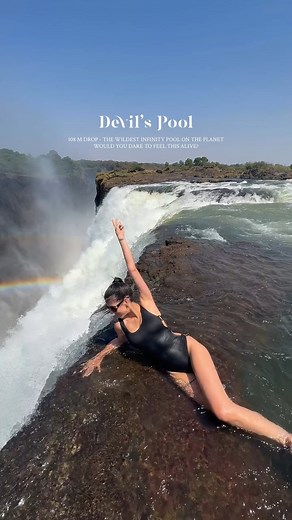 This once-in-a-lifetime experience is called Devil’s Pool, and you can only do it during the dry season when the water level is low enough to reach the edge safely 🛟 It starts with a short boat ride to Livingstone Island, followed by a calm walk through the island’s wild heart, and then the plunge — you either swim or hold onto a rope to reach Devil’s Pool, carefully making your way to the edge of the world 🏊 Down below? A roaring curtain of water, mist rising to form double rainbows if you go