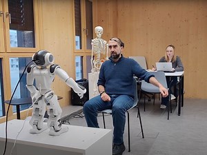 Robot ‘coach’ used to aid recovery of stroke survivors