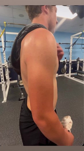 Cryotherapy is the most advanced way for athletes to heal and recover from workouts and injuries. Machine delivers 40 degrees 🥶 right to the target area. Get back in the game with Carolina Cryotherapy (864-533-3457) email- Carolinacryotherapy@outlook.com | South Carolina High School Sports Coverage